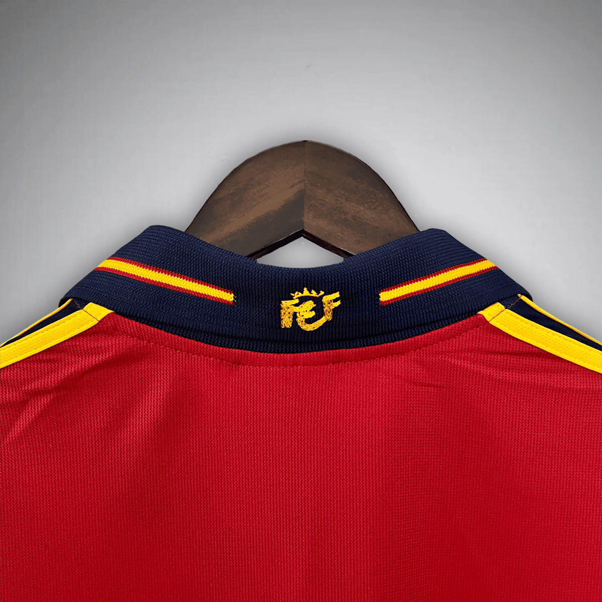2000 Spain Home Kit