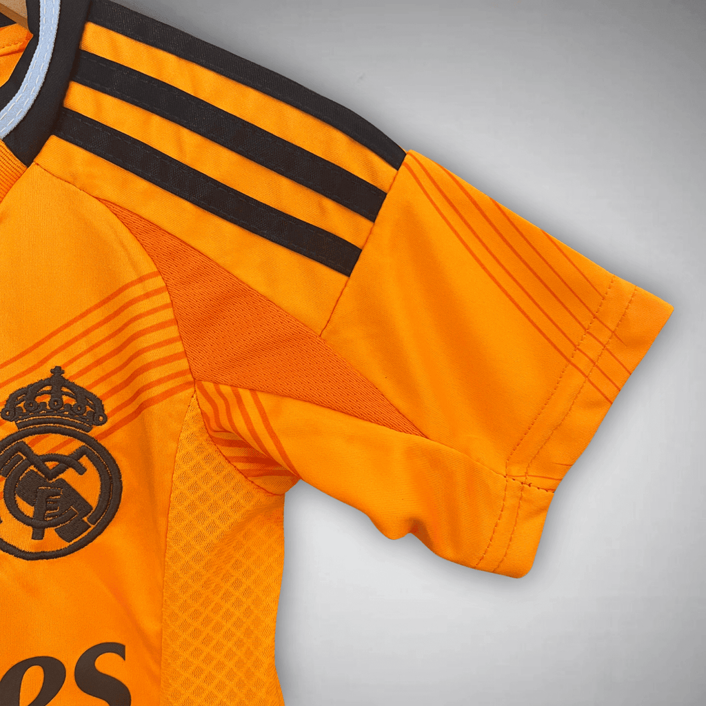 24/25 Real Madrid Away Kids Size Kit
