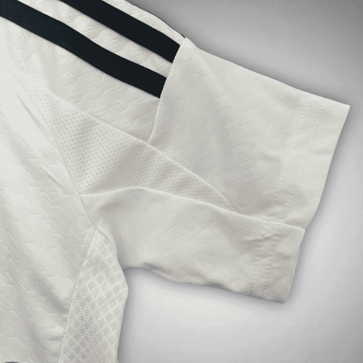 24/25 Real Madrid Home Kids Size Kit
