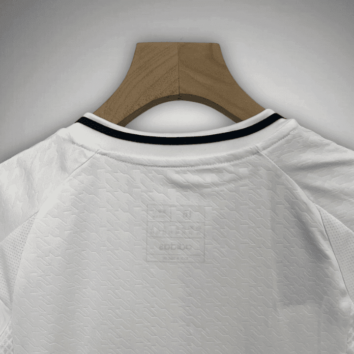 24/25 Real Madrid Home Kids Size Kit