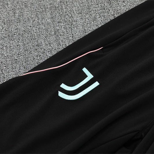 25/26 Juventus Training Black Kids Size Tracksuit