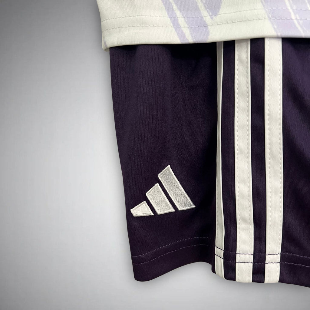 25/26 Manchester United Away Kids Size Kit