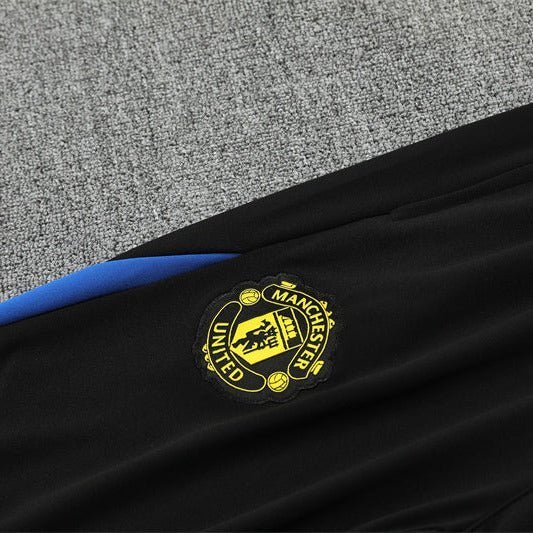 25/26 Manchester United Training Black Kids Size Tracksuit