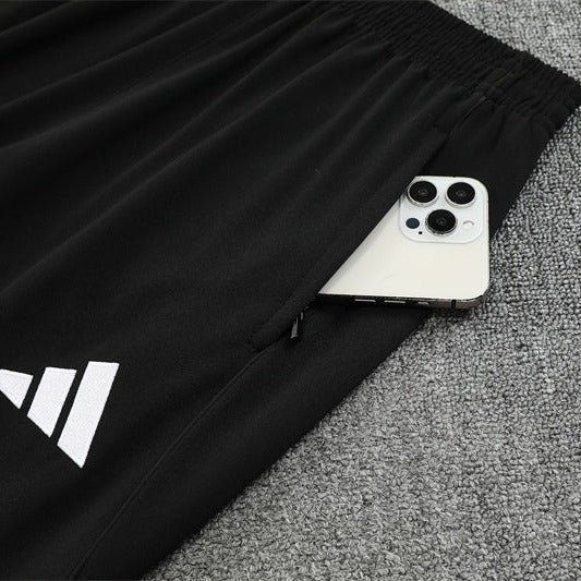25/26 Manchester United Training White Kids Size Tracksuit
