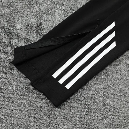 25/26 Manchester United Training White Tracksuit