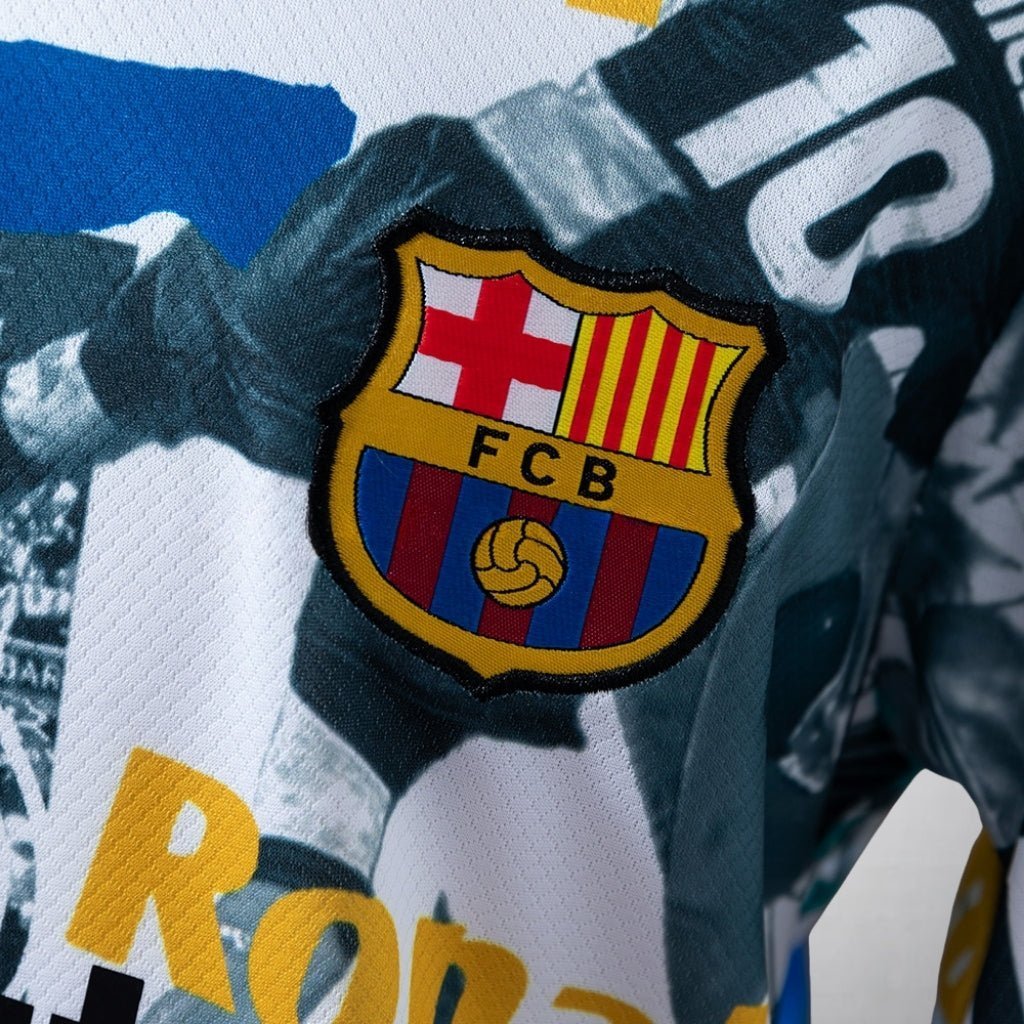 FC Barcelona "Chronicle" Premium Kids Size Kit