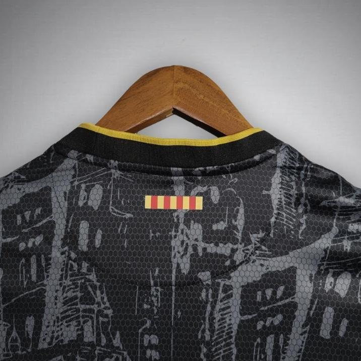 FC Barcelona "Cityscape Symphony" Premium Kit