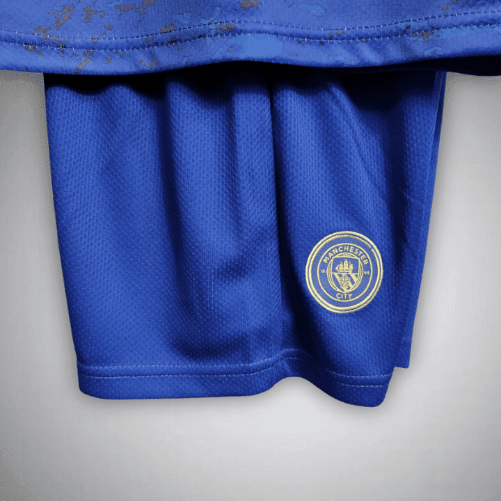 Manchester City "Navy Fusion" Premium Kids Size Kit