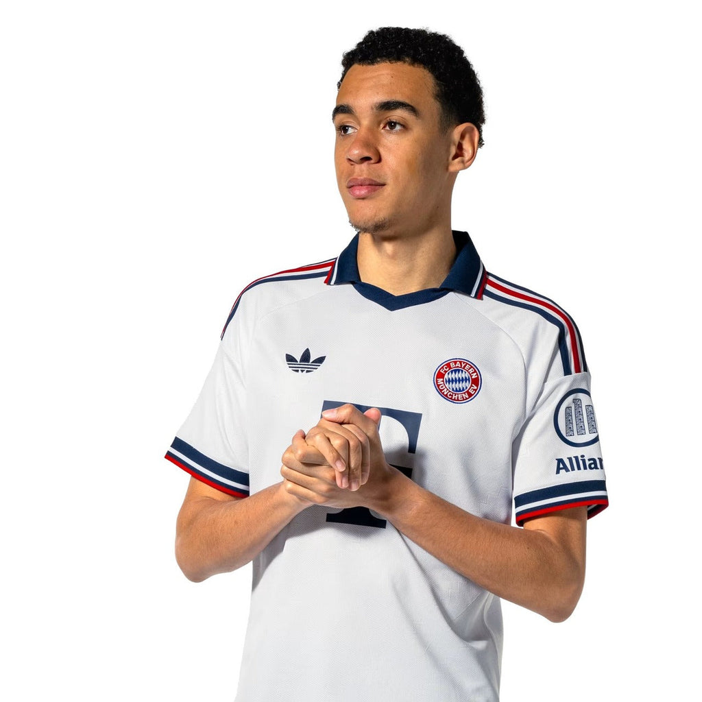 FC Bayern München 2026/27 Away Jersey
