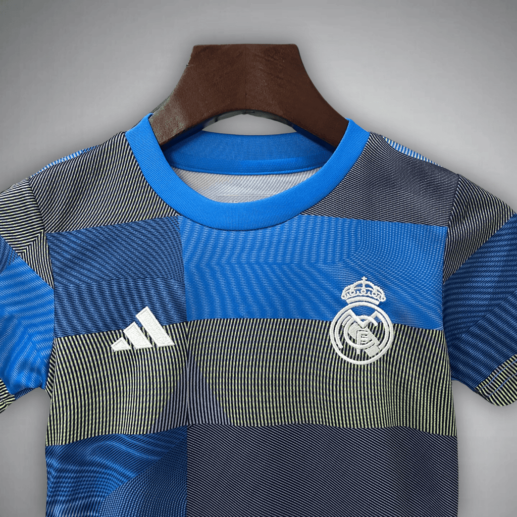 Real Madrid "Cibeles Wave" Premium Kids Size Kit