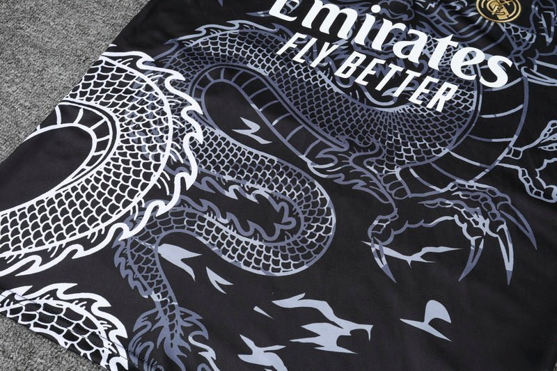 Real Madrid "Dragón Negro" Premium Tracksuit