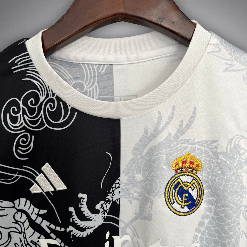 Real Madrid "Yin and Yang" Premium Kids Size Kit